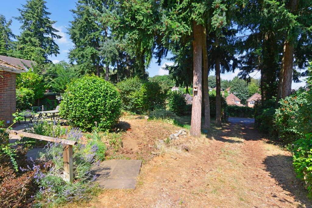 Property photo 3 of 15