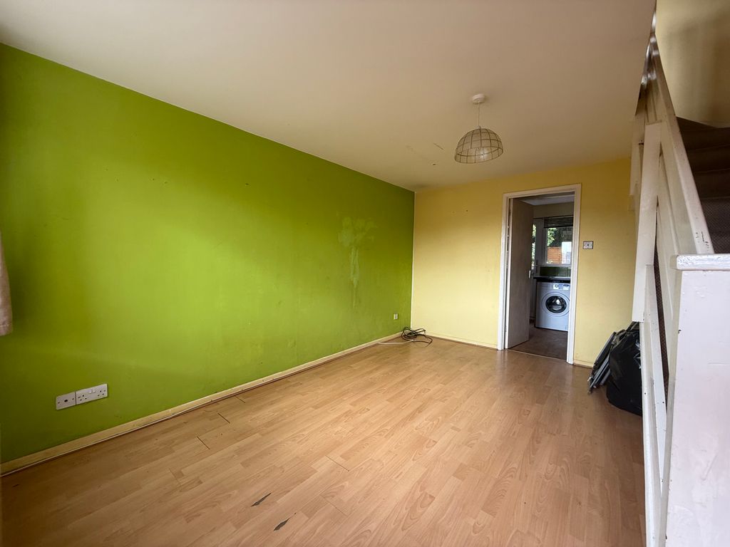 Property photo 2 of 8 Img6717