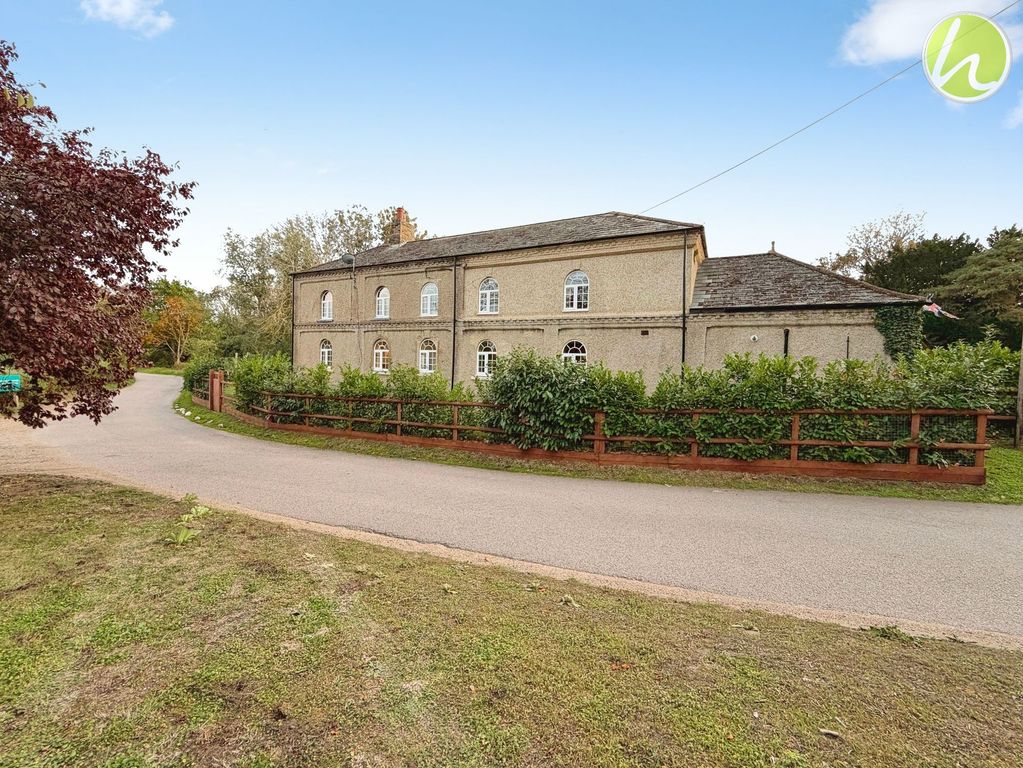 Property photo 1 of 51