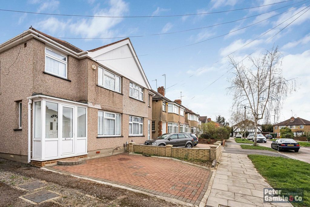 Property photo 2 of 22