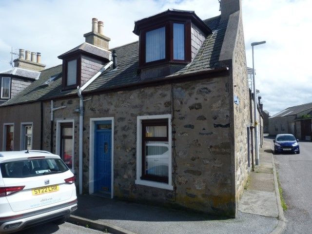 Property photo 1 of 11