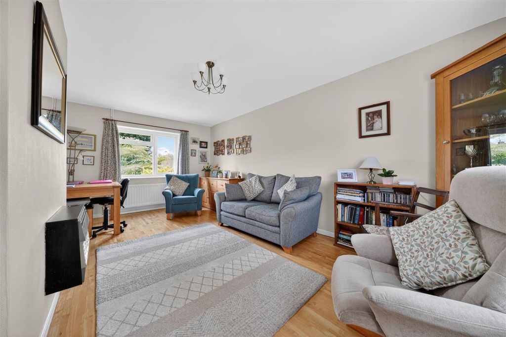 Property photo 2 of 19 2