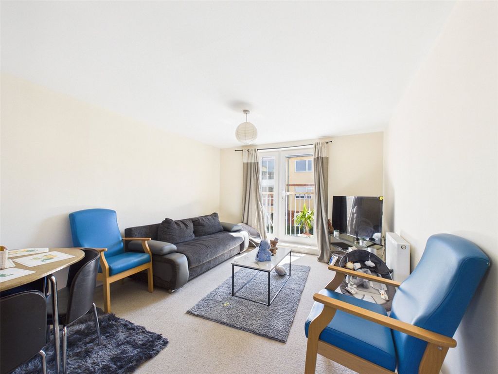 Property photo 2 of 11 Picture No. 01