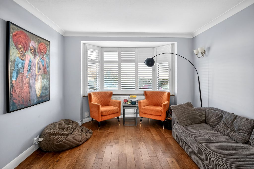 Property photo 2 of 28