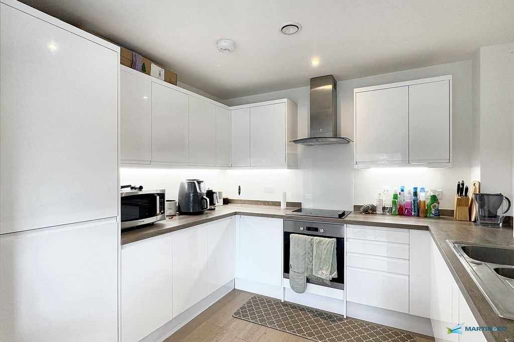 Property photo 2 of 12 Img_2918