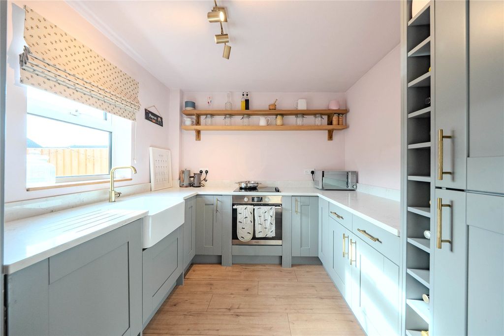 Property photo 1 of 11 Picture No. 13