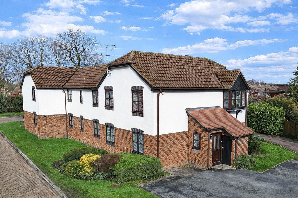 Property photo 1 of 8