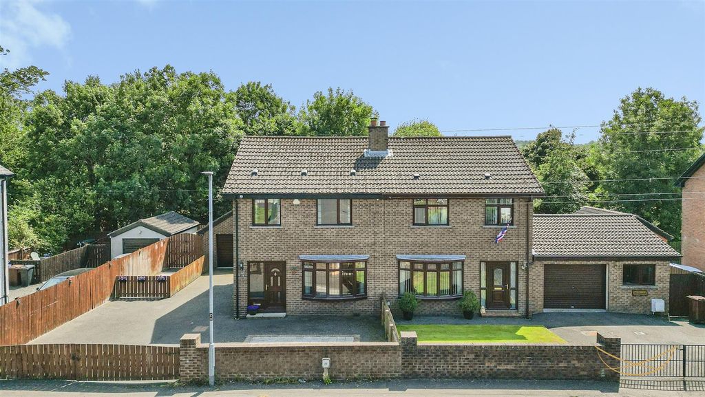 Property photo 1 of 35 Dhp-3.Jpg
