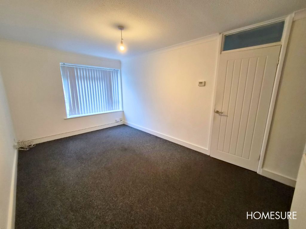 Property photo 3 of 9 Picture No. 05