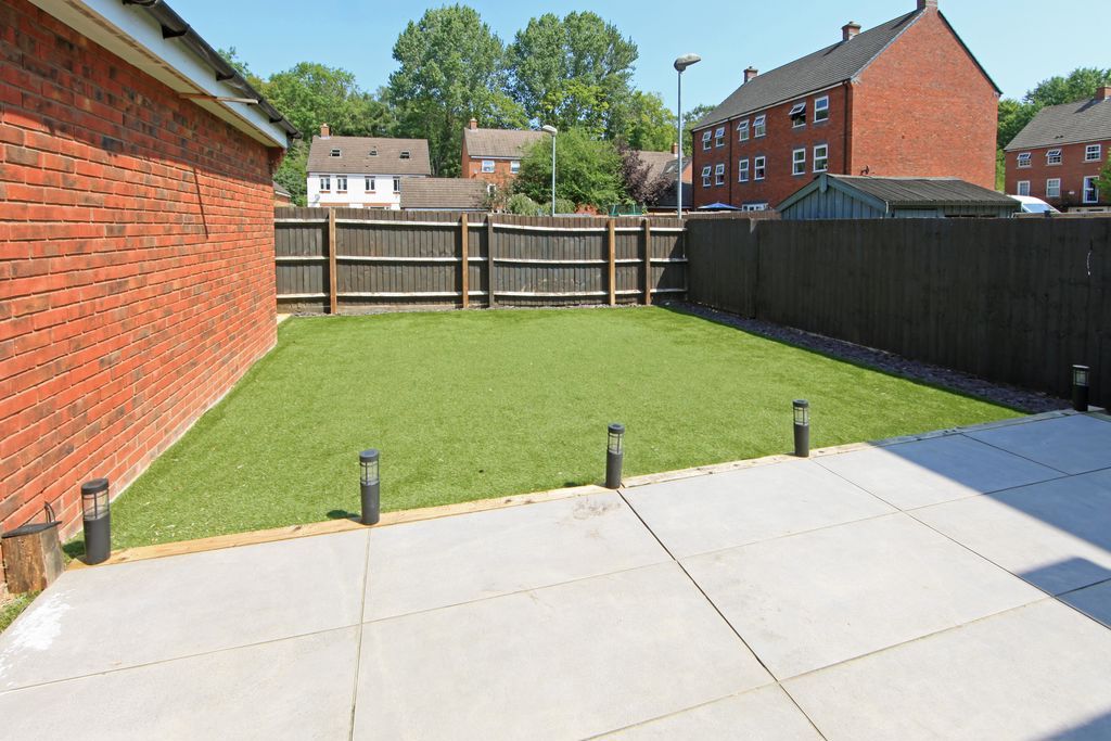 Property photo 2 of 29 Photo 26