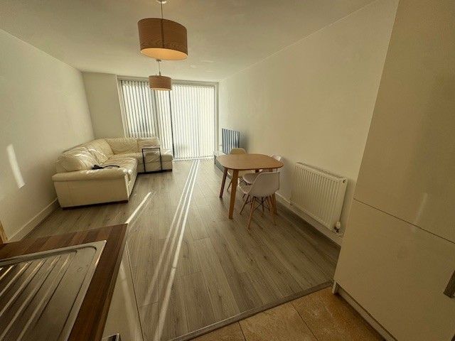 Property photo 3 of 11 Living Room