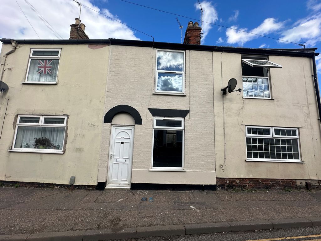 Property photo 1 of 10 Front