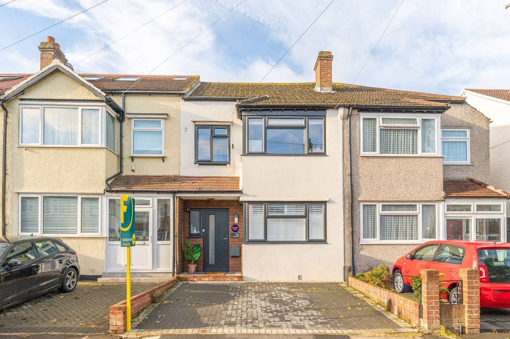 Property photo 2 of 16