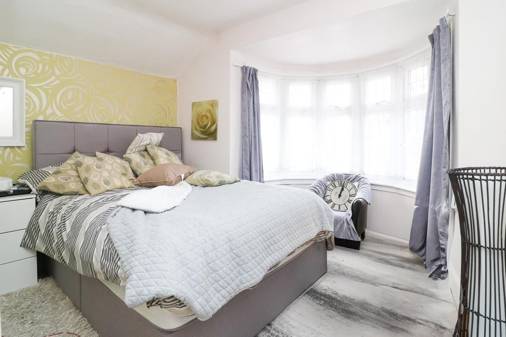 Property photo 1 of 28