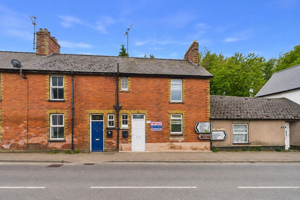 Property photo 1 of 18