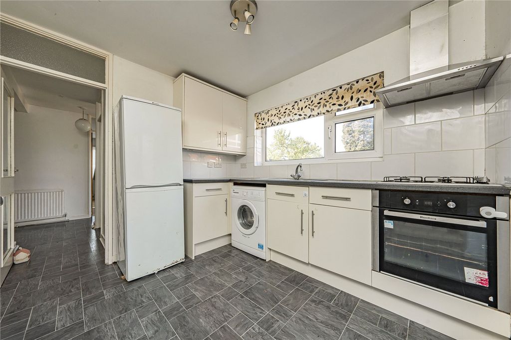Property photo 3 of 14 Picture No. 27
