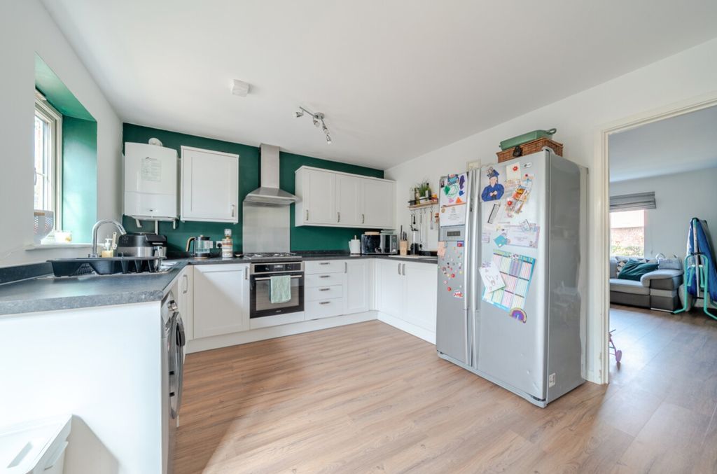 Property photo 3 of 24 1441096-14-69d677d99B636