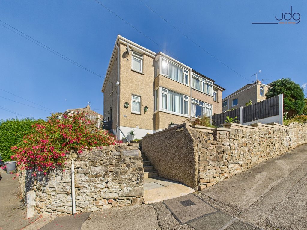 Property photo 1 of 12 Welcome To Ingleborough Road