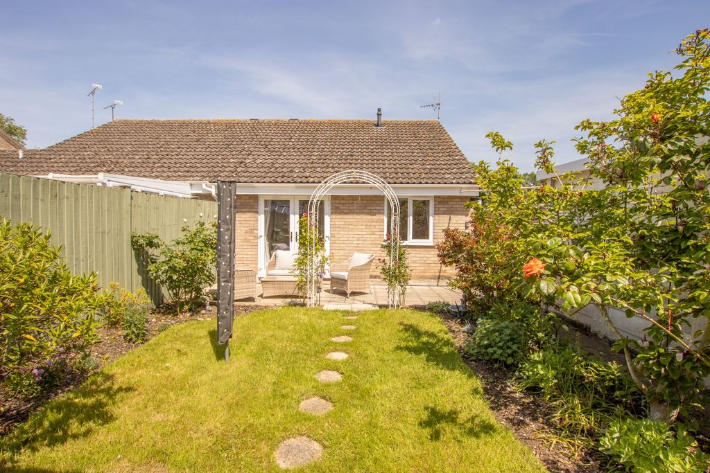 Property photo 2 of 29 5176624