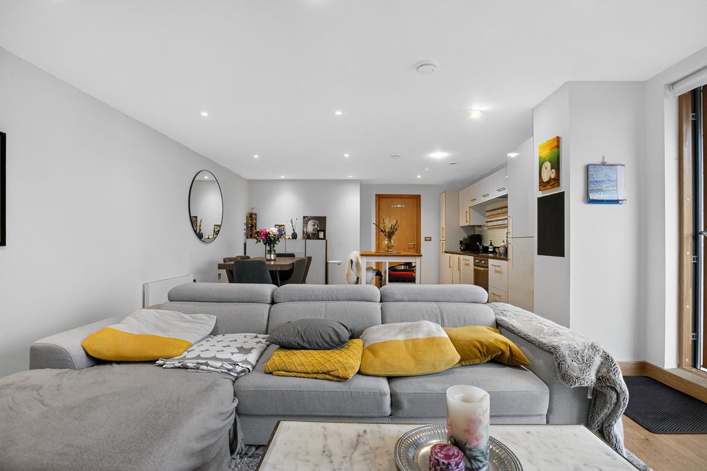 Property photo 2 of 22 Open Plan Living