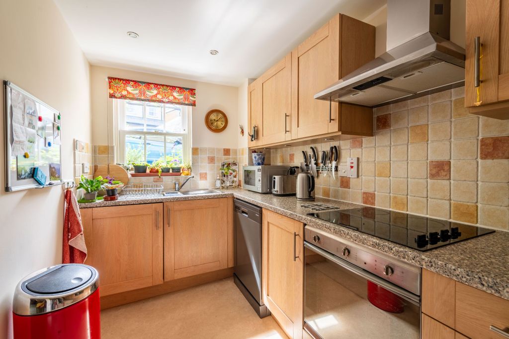 Additional image 5 of 2 bed flat for saleCastle Heights, Lynton EX35