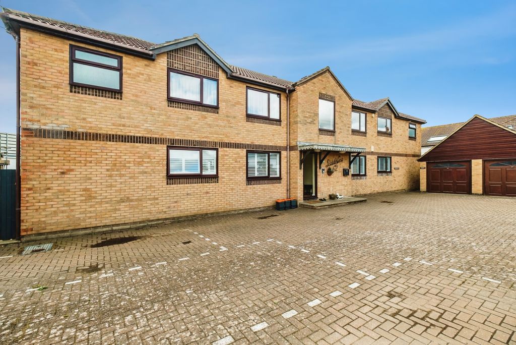Property photo 1 of 13 Pbox-Img.Jpg