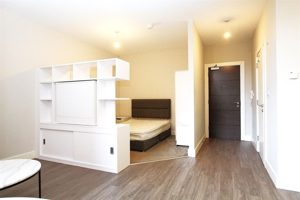 Property photo 2 of 7 Bright Modern Studio With Smart Storage Divider...