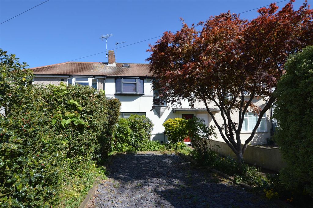 Property photo 1 of 18 58 Warren Road A.Jpg