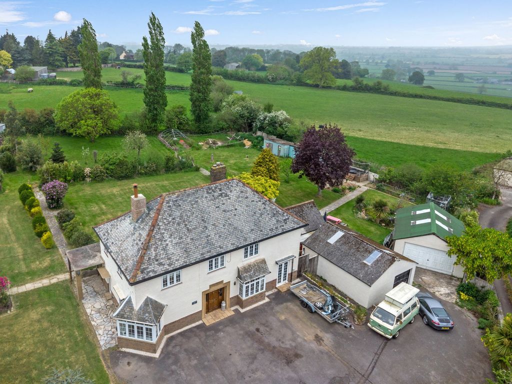 Property photo 1 of 29