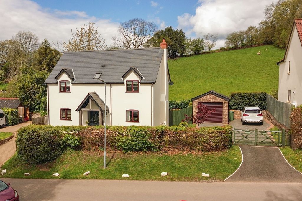Property photo 1 of 38
