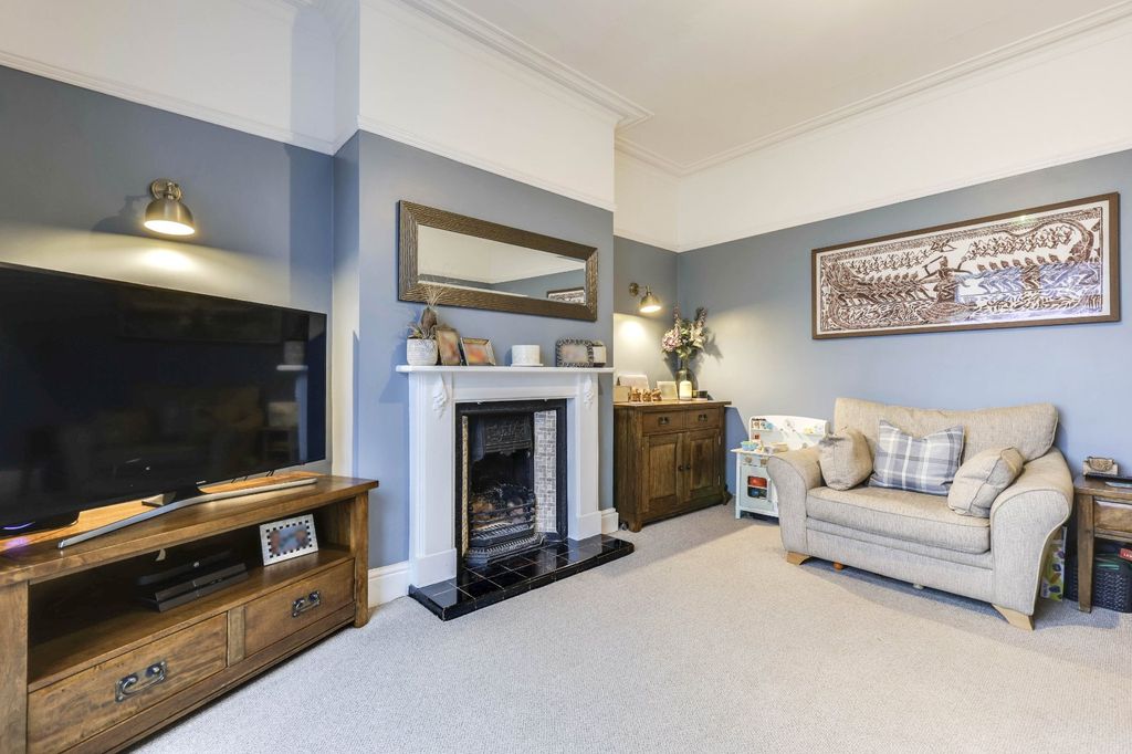 Property photo 3 of 20 Picture No. 04