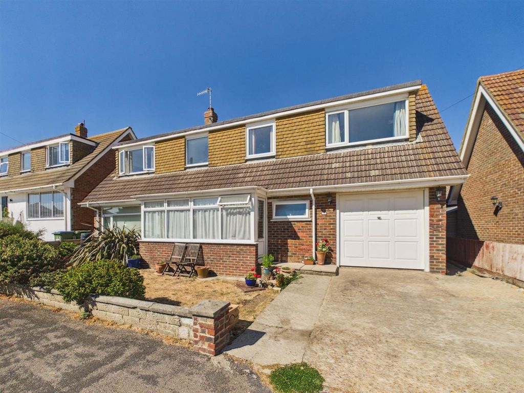 Property photo 1 of 31