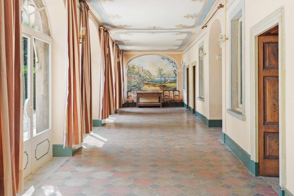 Property photo 3 of 35