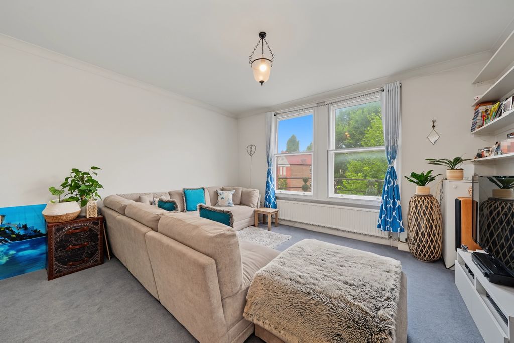 Property photo 3 of 8 5326712