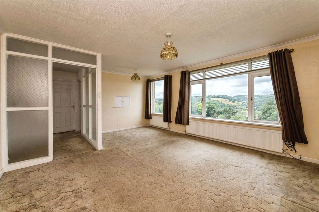 Property photo 3 of 9 Picture No. 36
