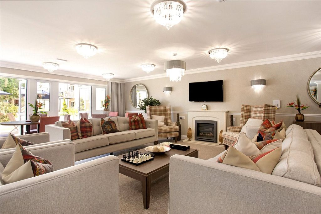 Additional image 10 of 2 bed flat for saleDovehouse Lodge, Wratten Road, Hitchin SG5
