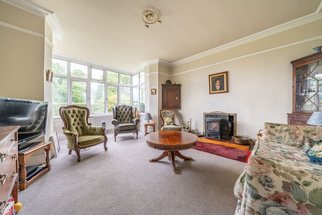 Property photo 3 of 30