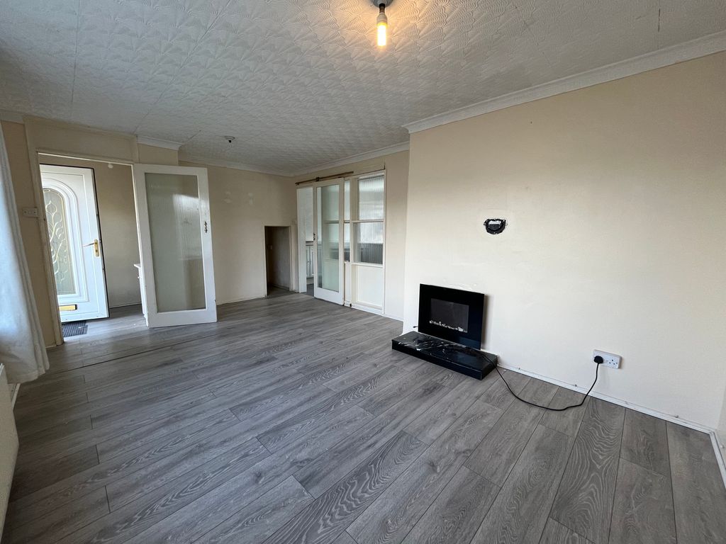 Property photo 2 of 7 Image