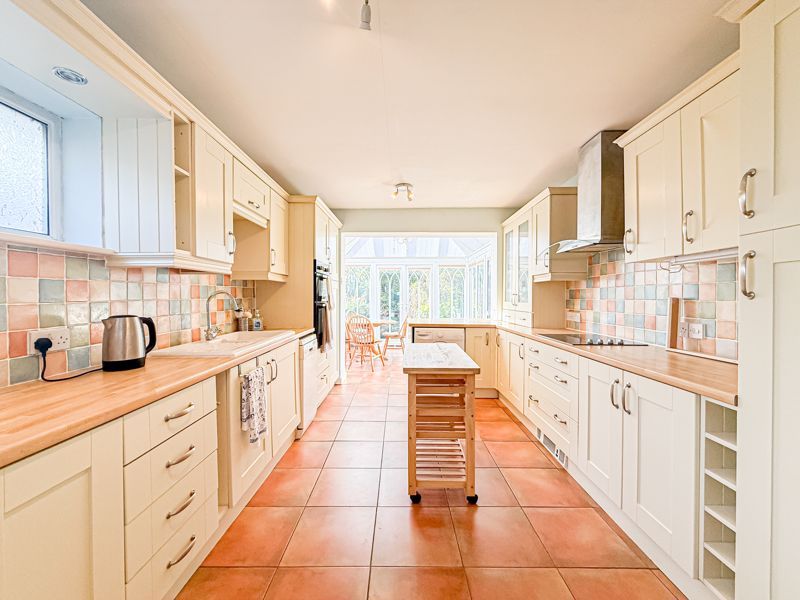 Property photo 2 of 20 Photo 4