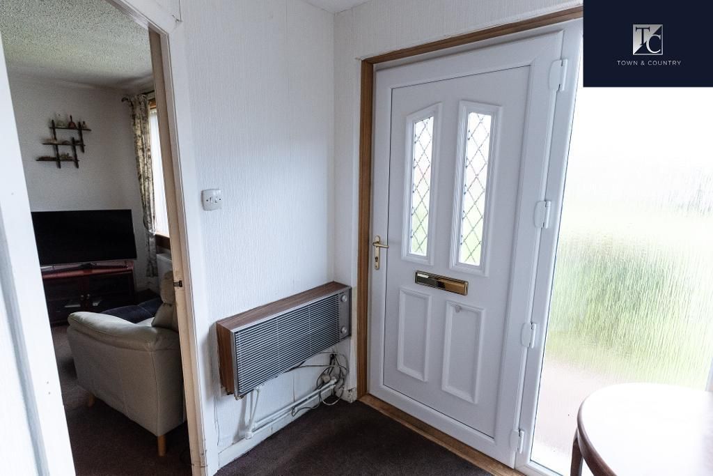 Property photo 3 of 33