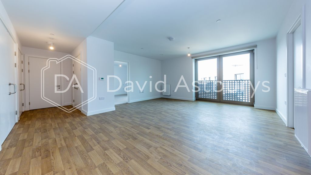 Property photo 2 of 14 356A6177