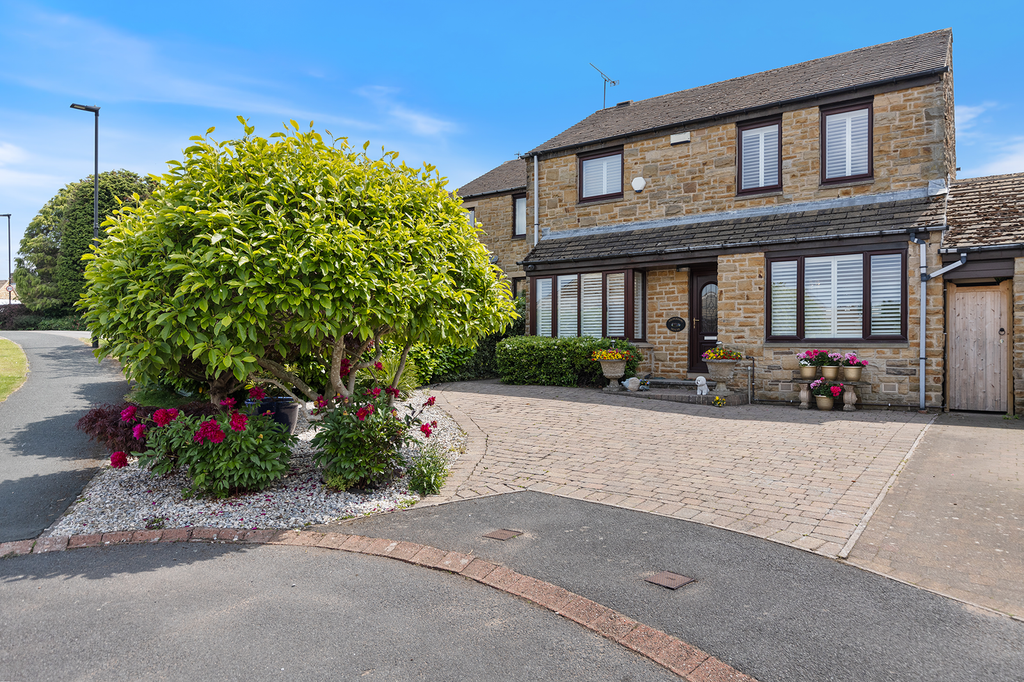 Property photo 1 of 33