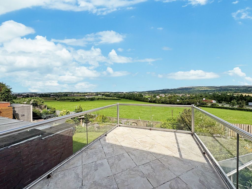 Property photo 1 of 31 External