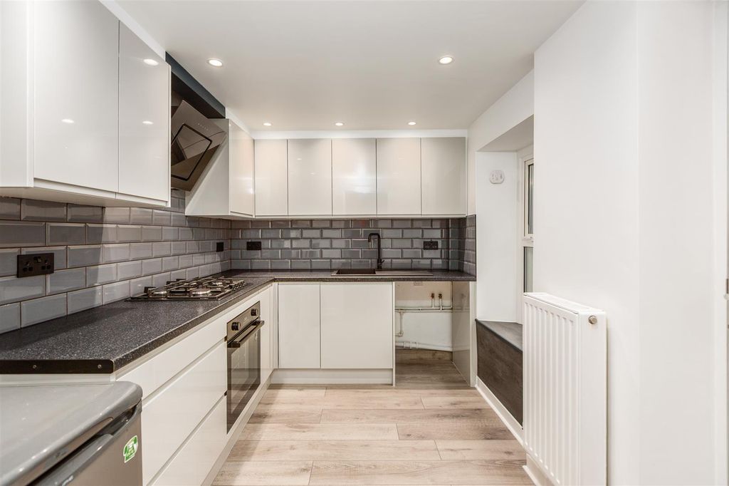 Property photo 1 of 25 Cz0A4190-Edit.Jpg