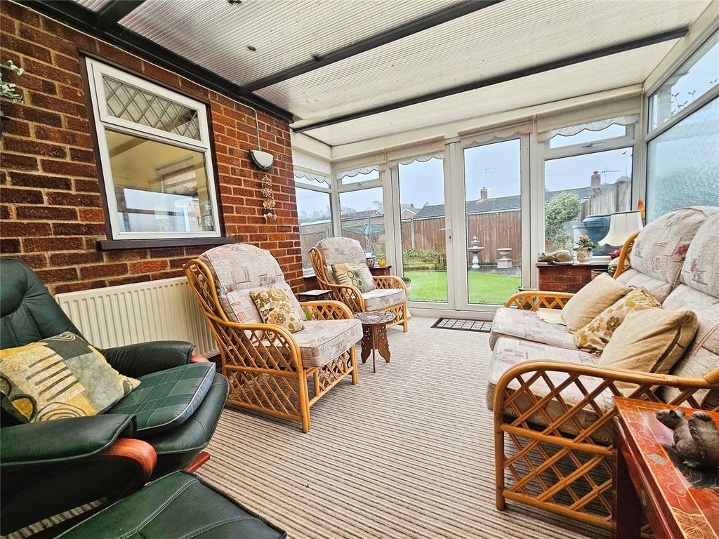 Property photo 3 of 17 Picture No. 02