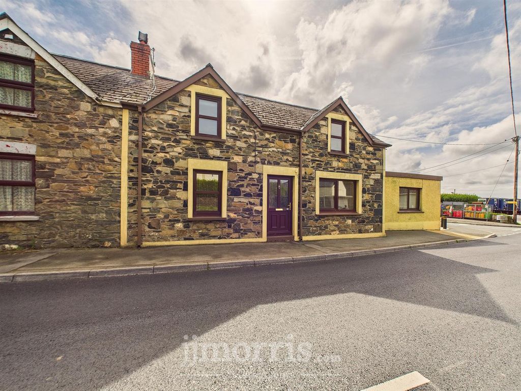 Property photo 1 of 29 Cam02122G0-Pr0369-Still044.Jpg