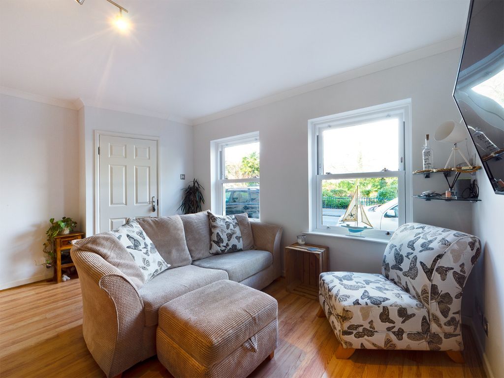 Property photo 3 of 16