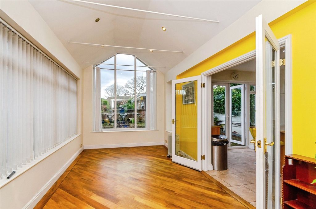 Property photo 2 of 23 Picture No. 05