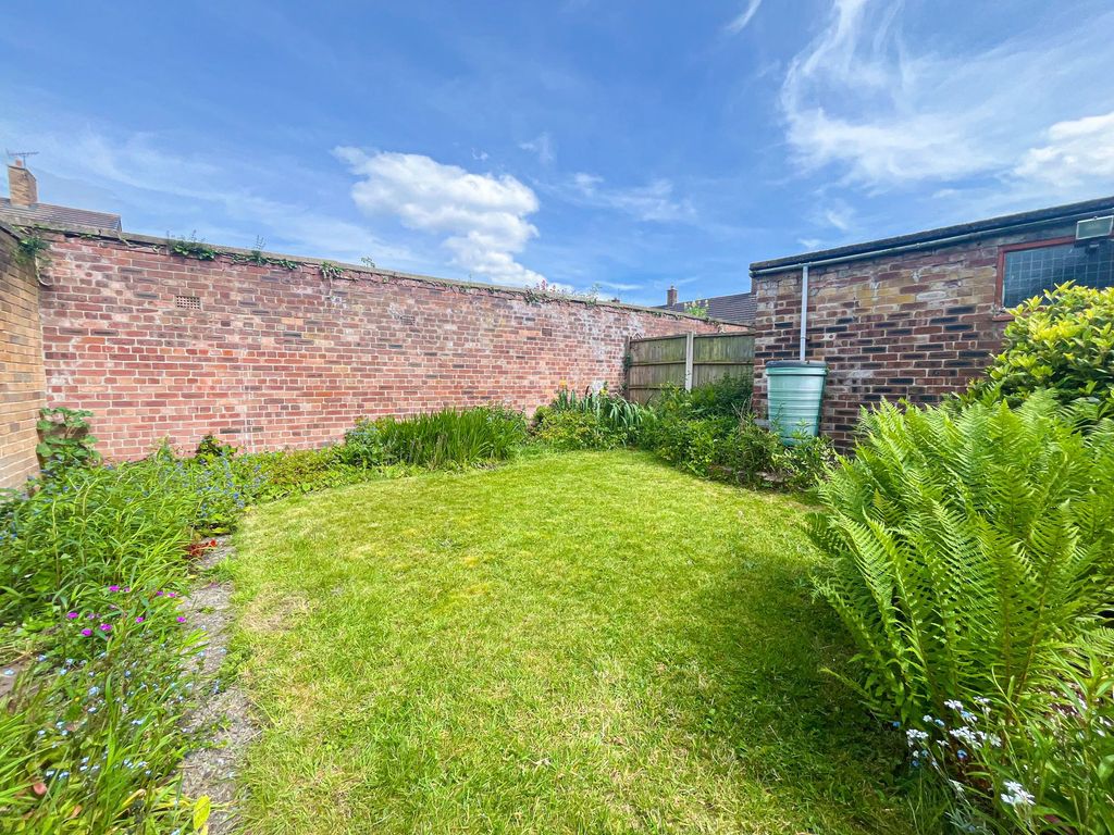 Property photo 3 of 11
