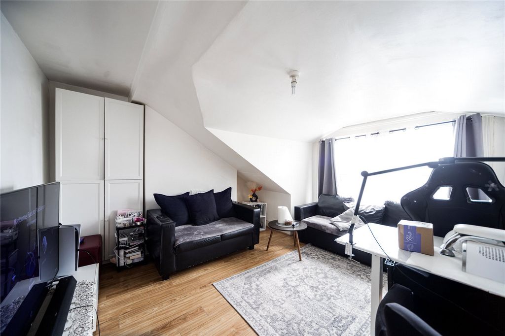 Property photo 2 of 6 Picture No. 04